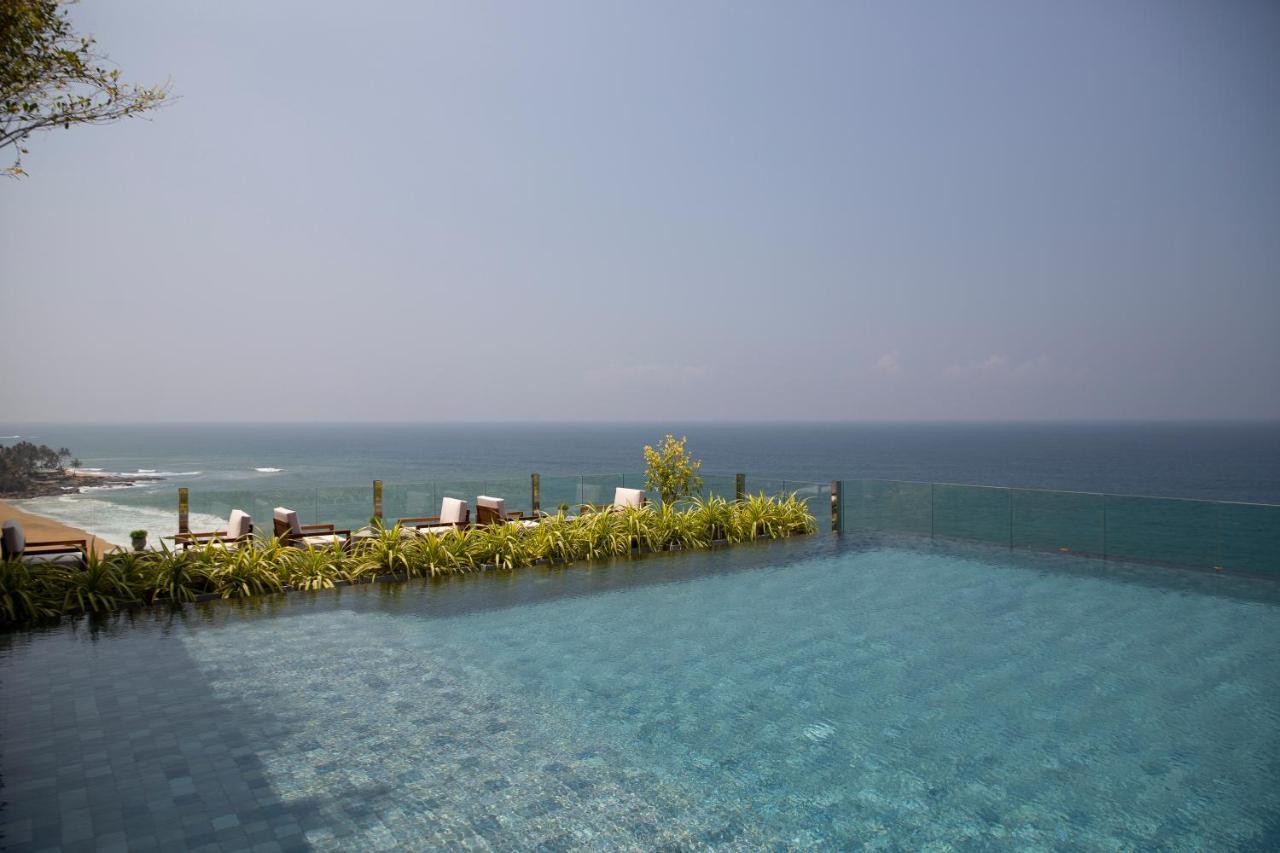 Crystal Sands 5* Hikkaduwa