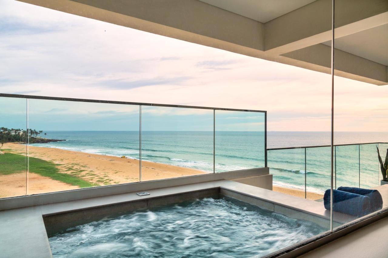 Crystal Sands Hotel